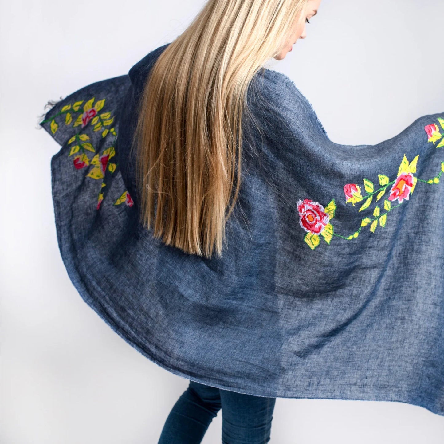 SEP BLUE LINEN SHAWL HANA ROSE