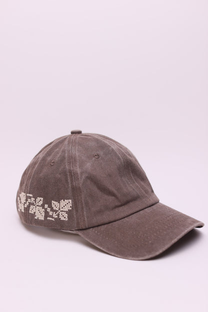 Side leaves hand embroidered cap