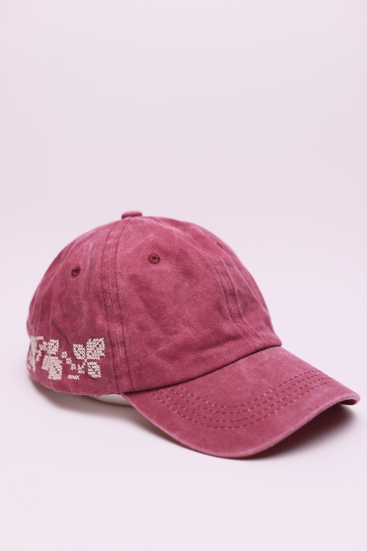 Side leaves hand embroidered cap